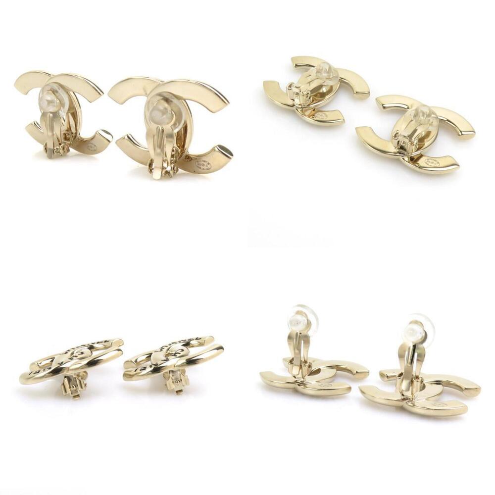CHANEL Gold Earrings - Picture 3 of 5